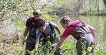 Jobs for environmental science majors include positions in governmental and non-governmental envi...